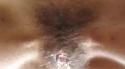 เพื่อนของสามีระยำอย่างช่ำชองภรรยาผมบลอนด์ วีดีโอ x ฟรี busty ในตูด