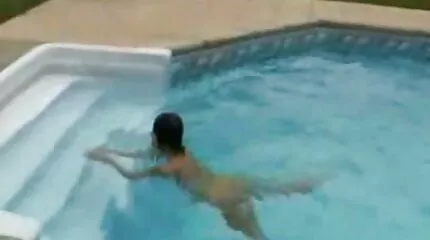 เจาะสองครั้งในหีและตูดของสาวผมบลอนด์ วีดีโอ โป้ ฝรั่ง